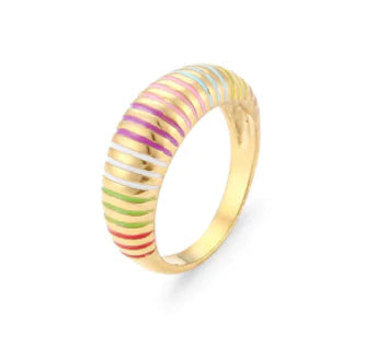 Chic Gold Pinstripe Women's Ring