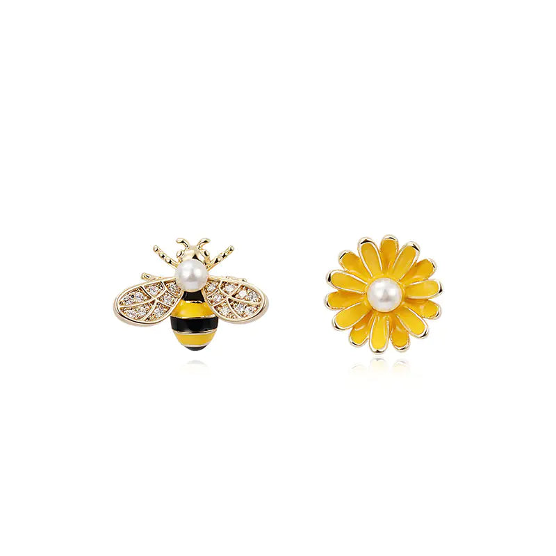 Springtime Bee & Daisy Silver Earrings