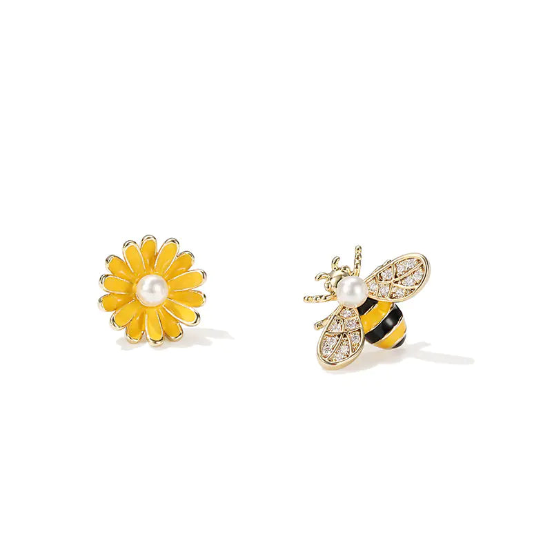 Springtime Bee & Daisy Silver Earrings